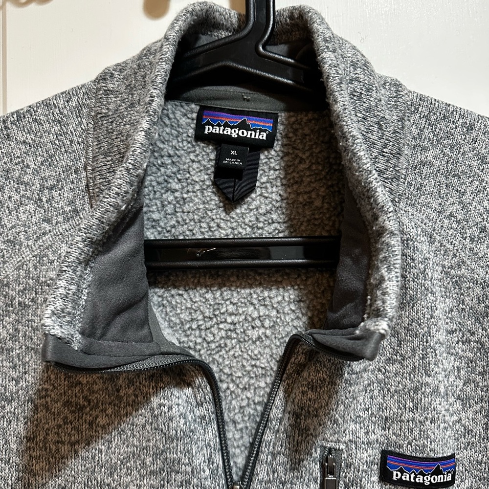Patagonia Men's Heather Gray Vest - Picture 3 of 3